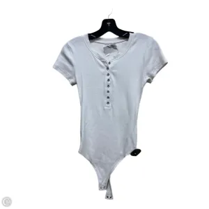 Bodysuit By Abercrombie And Fitch In White, Size: S celebrity style bodysuit