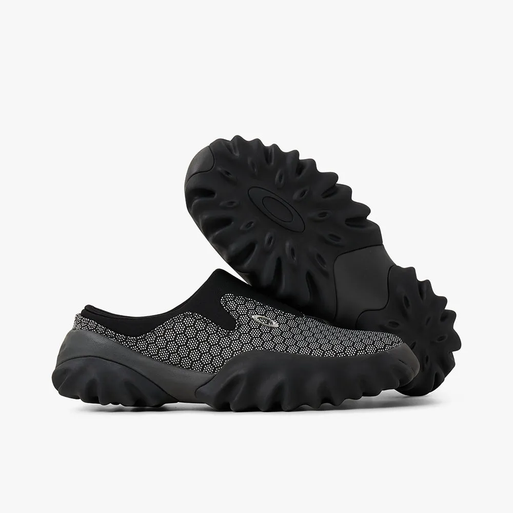 Rock Grip Weatherproof Footwear Oakley Factory Team Nubuck Chop Saw Mule - Honeycomb Black