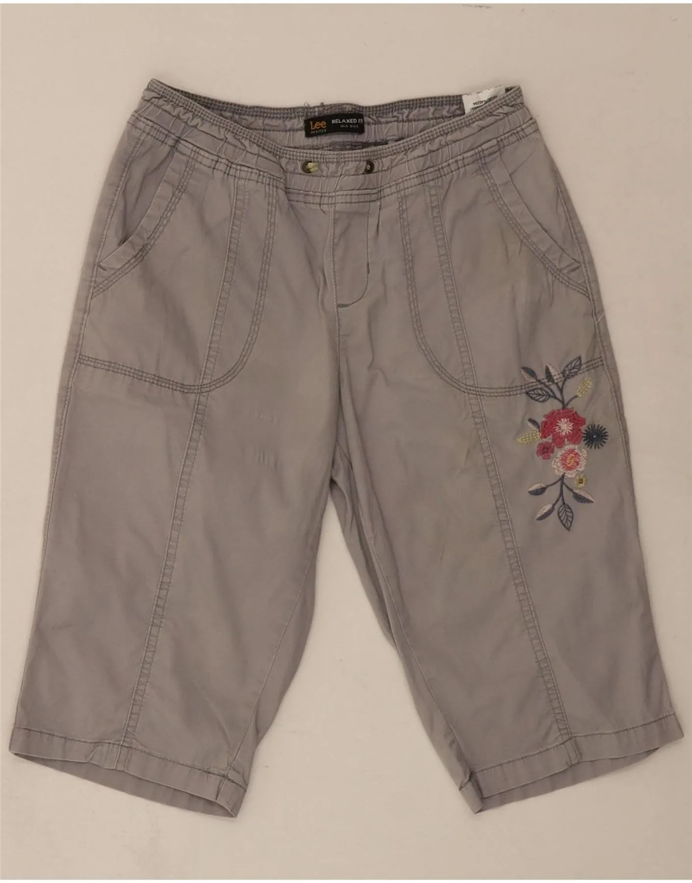 Travel-friendly Versatile Outfit LEE Womens Petites Relaxed Fit Bermuda Shorts US 4 Small W28  Grey Cotton