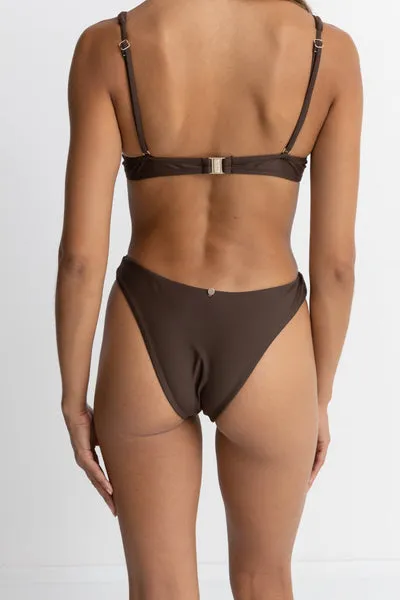 Rhythm Classic Hi Cut Bottom-Chocolate Getaway-Pack Ergonomic Contour Design
