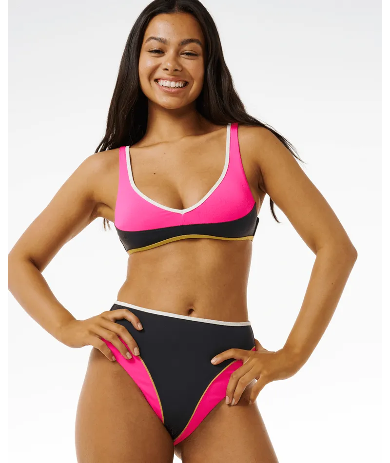 Ethical production Everyday Essential Rip Curl Hibiscus Heat Splice Crop Top-Washed Black
