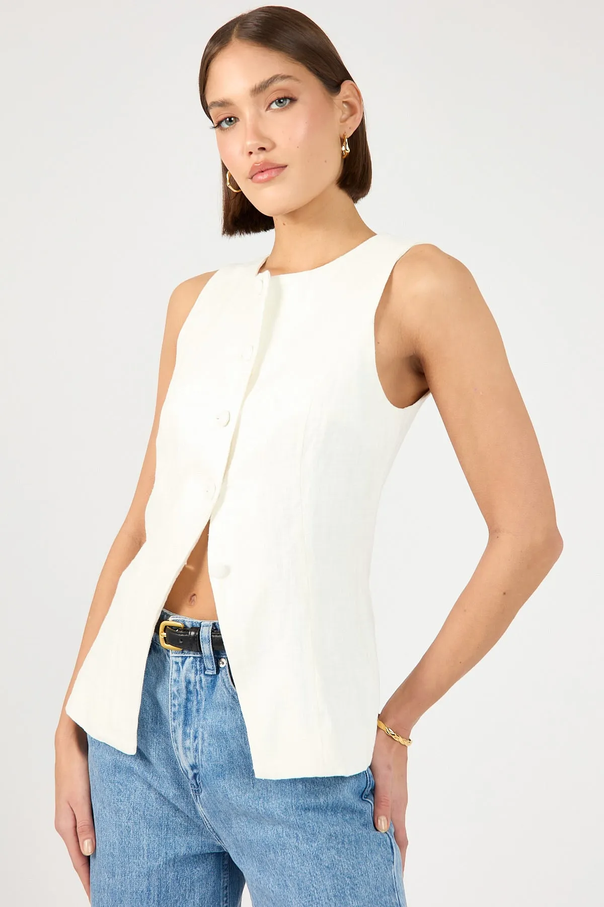Perfect Stranger Menorca Long Line Vest White thrill ratio