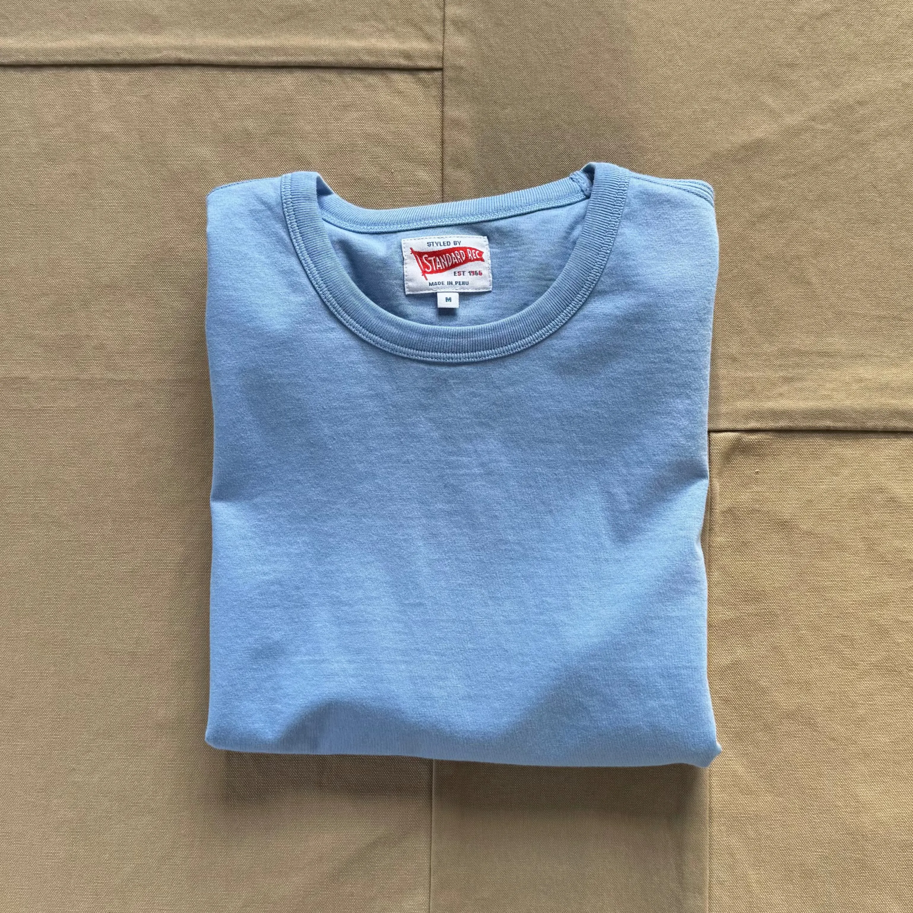 Simple and Chic Sustainable Textile Short Sleeve Banner T-shirt, Light Blue