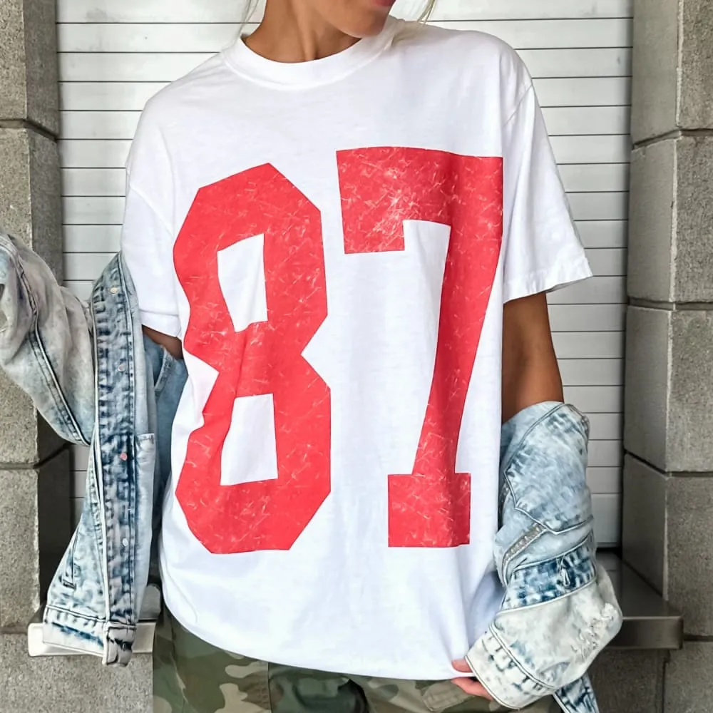 Trendy Design 87 Tee Vintage Style Minimalist Apparel
