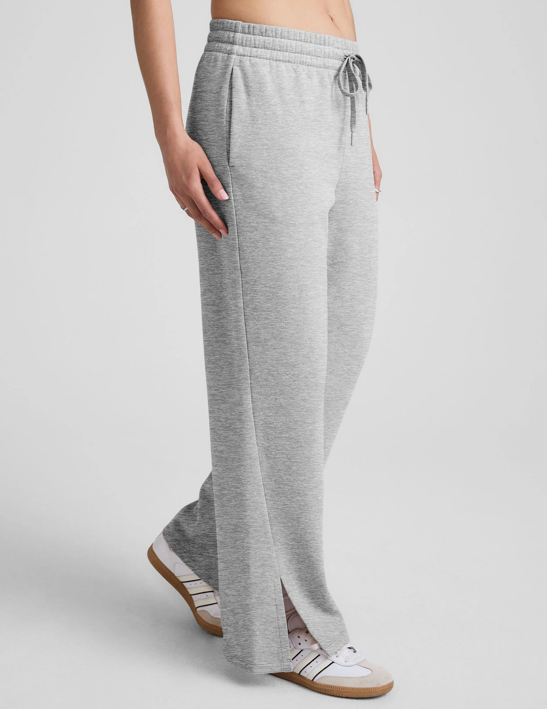 AntiSnagZippers Twill Weave Texture LuxeFleece Side Slit Wide Leg Pant