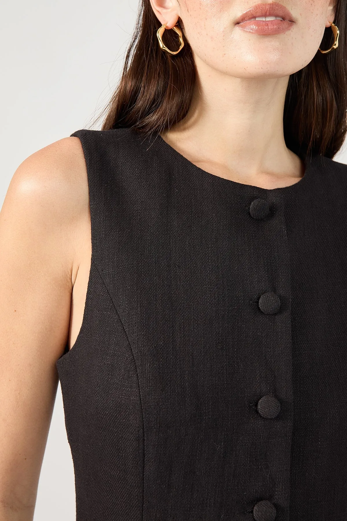 Positive Perfect Stranger Menorca Long Line Vest Black
