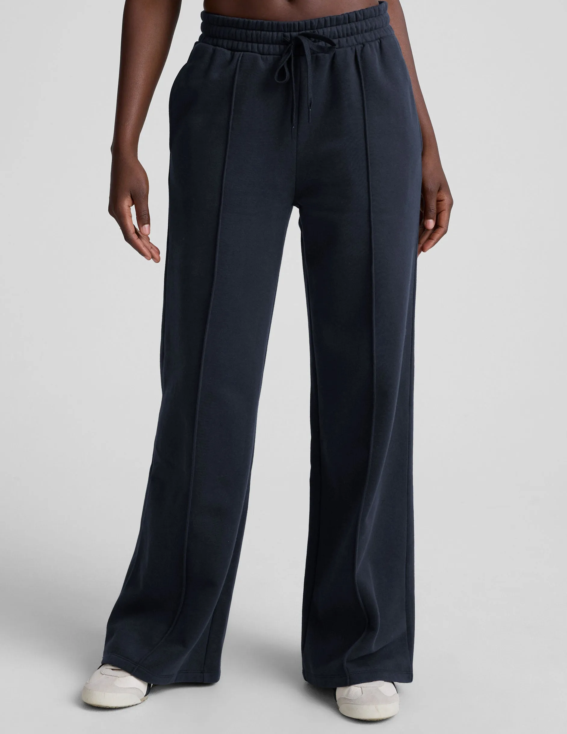 LuxeFleece Pintuck Wide Leg Pant Tagless Design Minimal Look