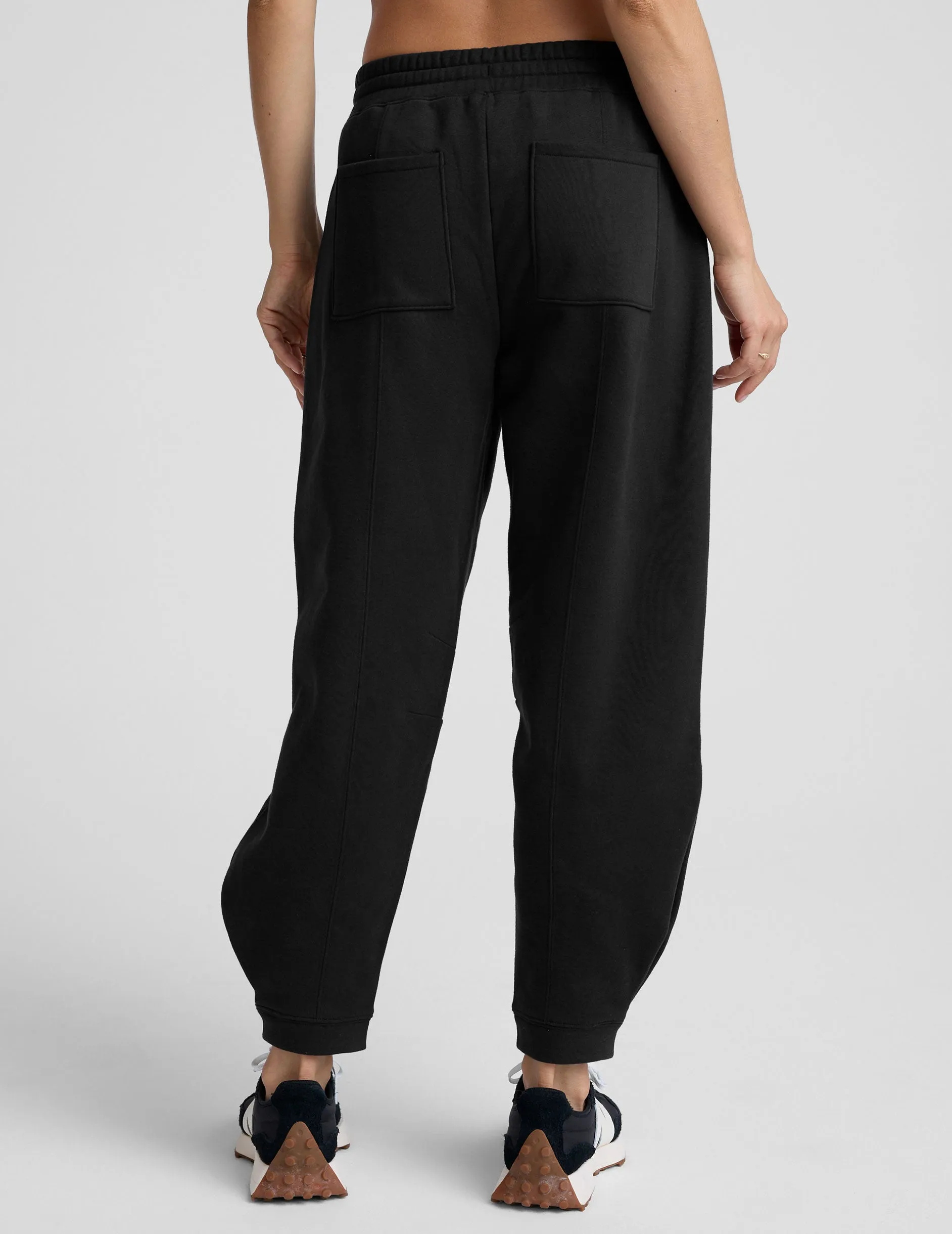 LuxeFleece Barrel Sweatpant ArticulatedJoints Casual Layer