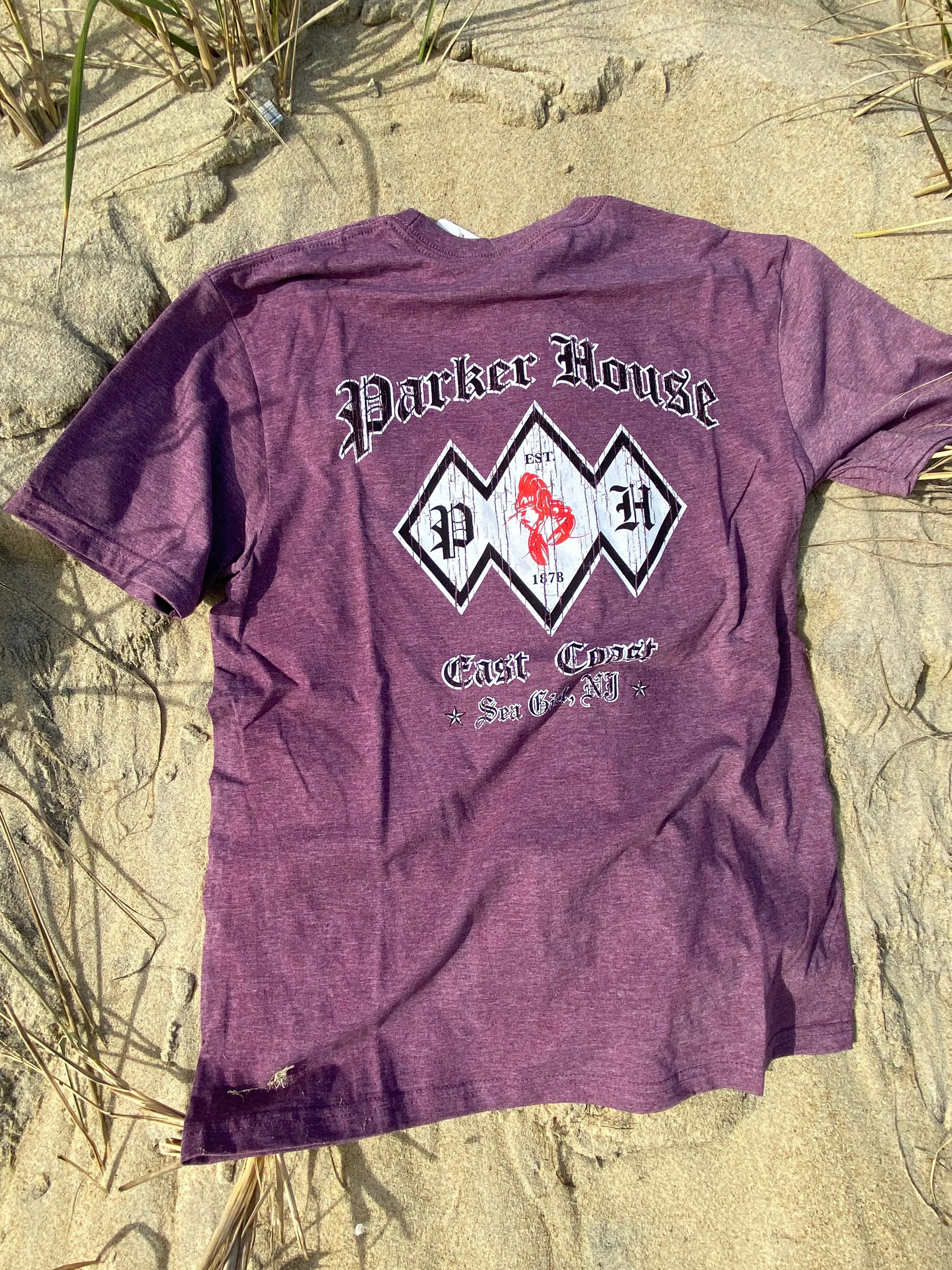 High-Quality Fabric No Shrink Fabric Diamond Back T-Shirt Small