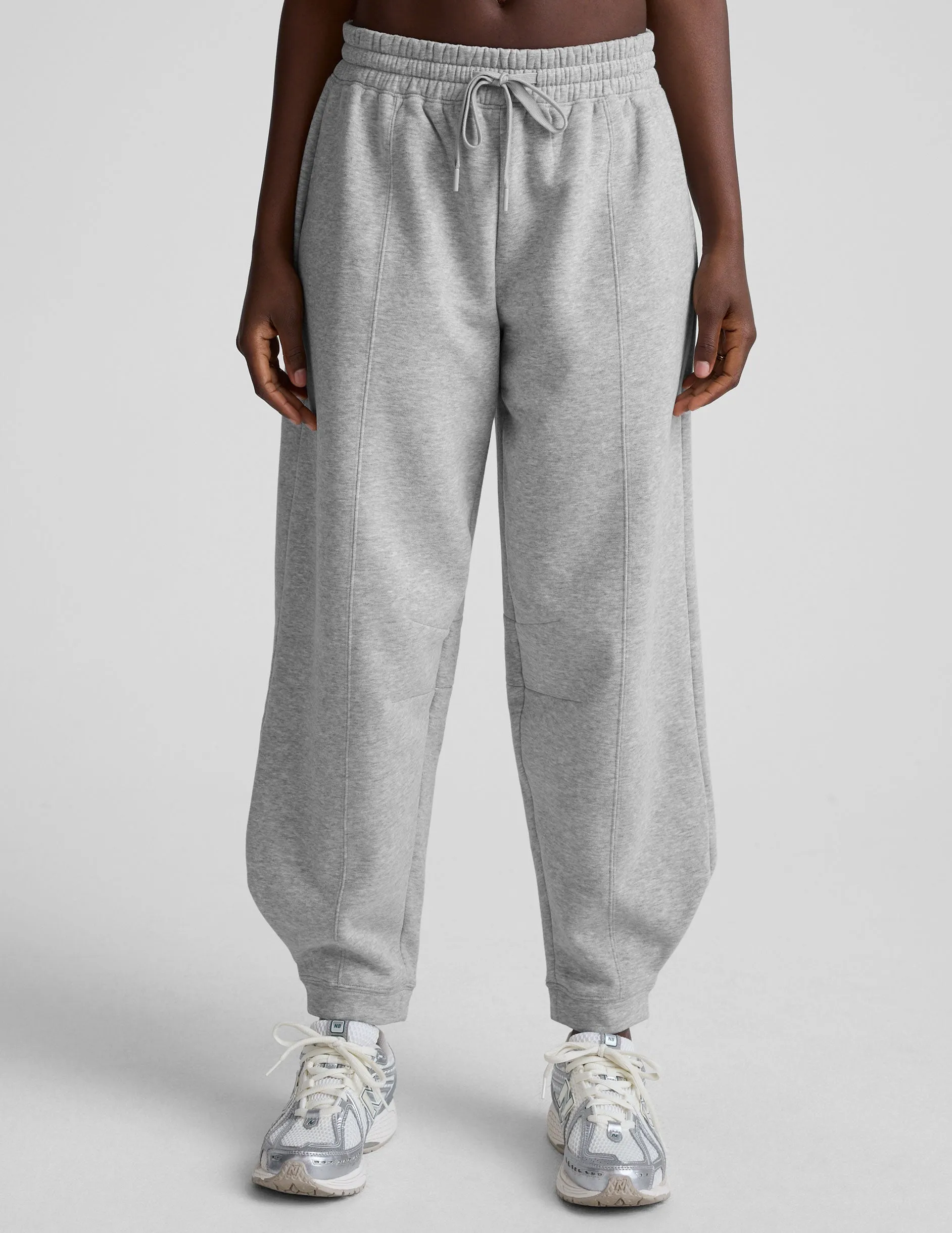 Travel Style LuxeFleece Barrel Sweatpant