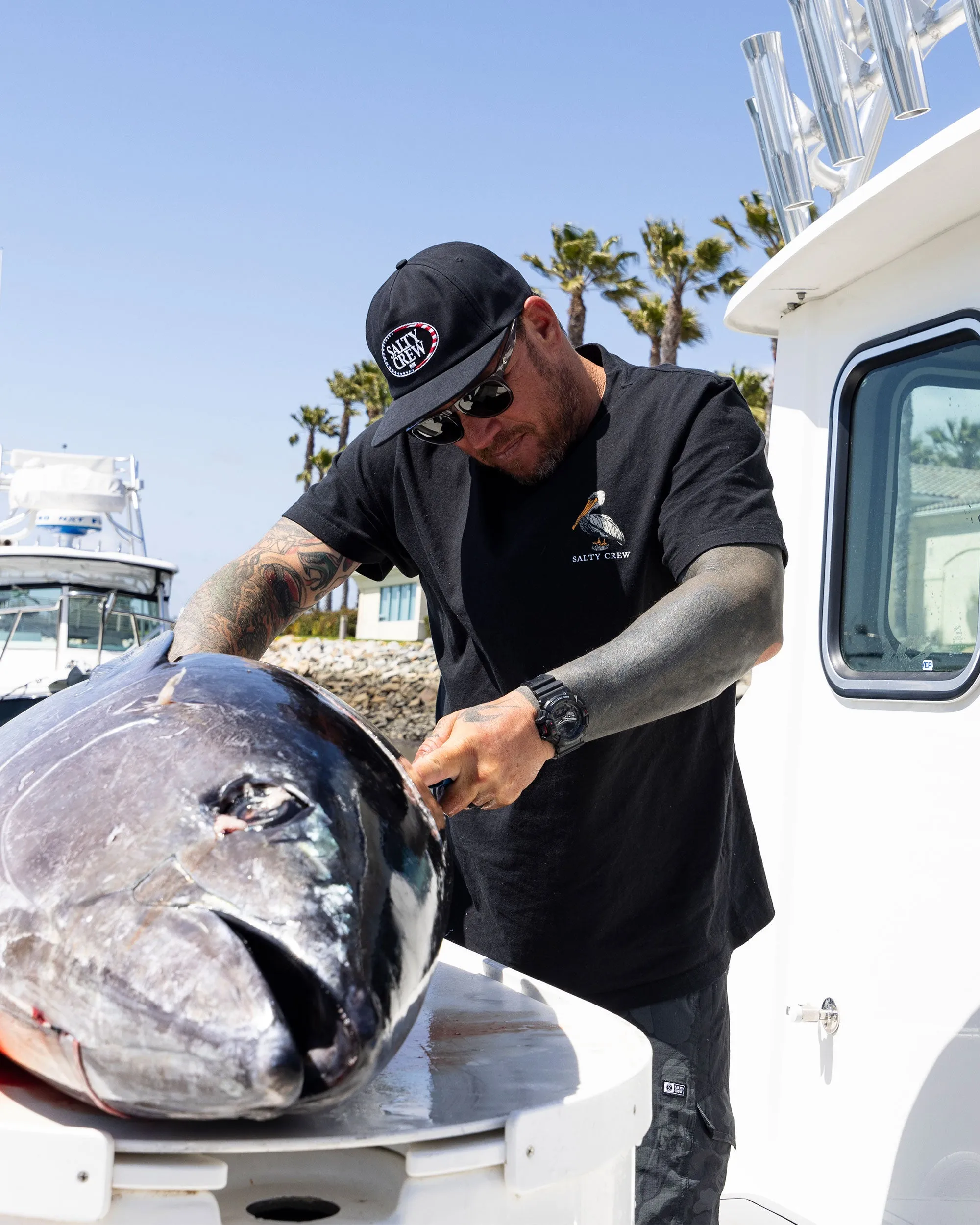 Versatile Comfort Sporty Look Wear Perched Tee  - Black