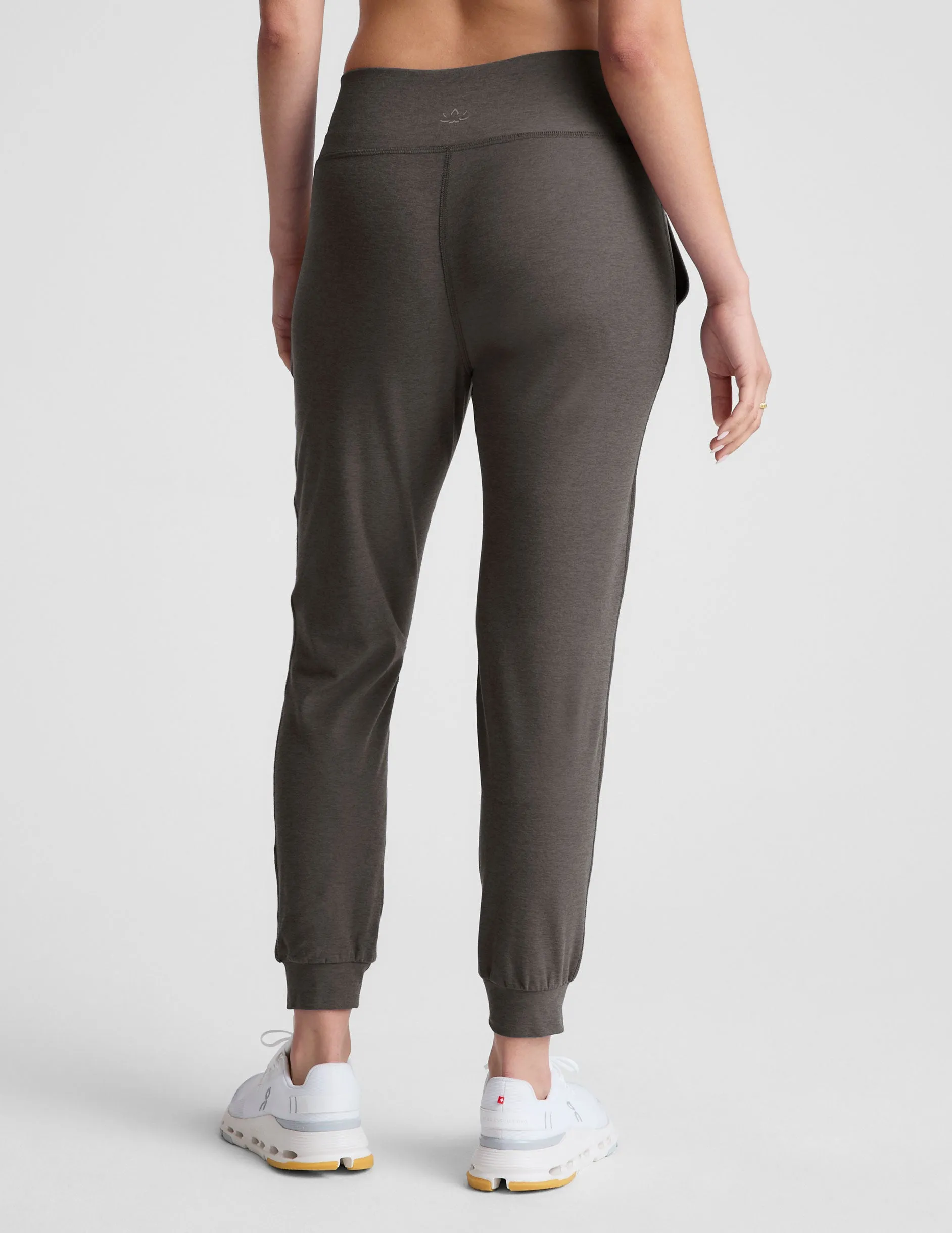 Comfortable Fashion Minimal Edge Spacedye Midi Jogger