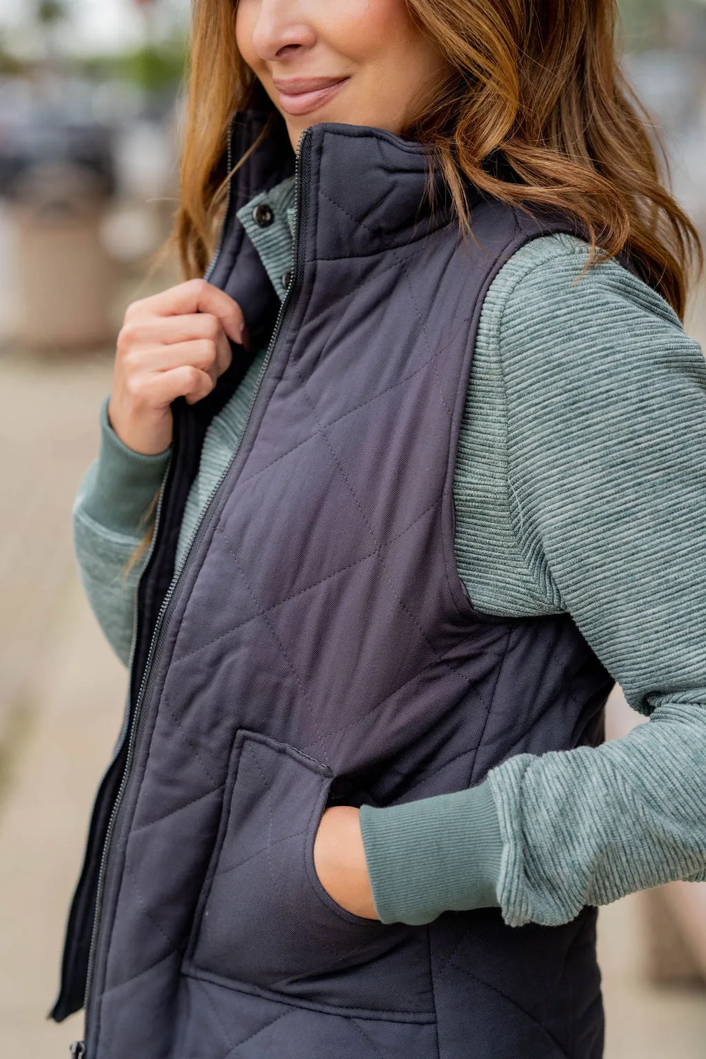 suitable for informal gatherings Fray Resistant Trim Quilted Puffer Vest